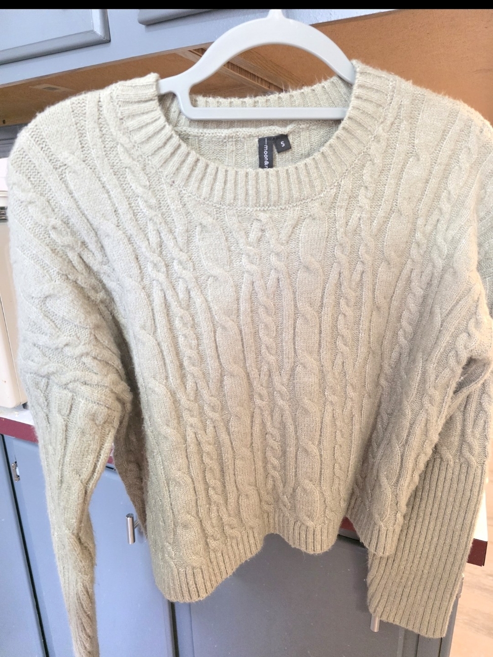 moon & madison Cream Cable Knit Sweater